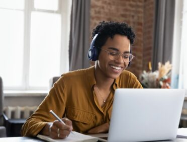 Image of Interpreter on a Social Housing Call for Learn Q Essential Steps to Becoming a Public Service Interpreter blog